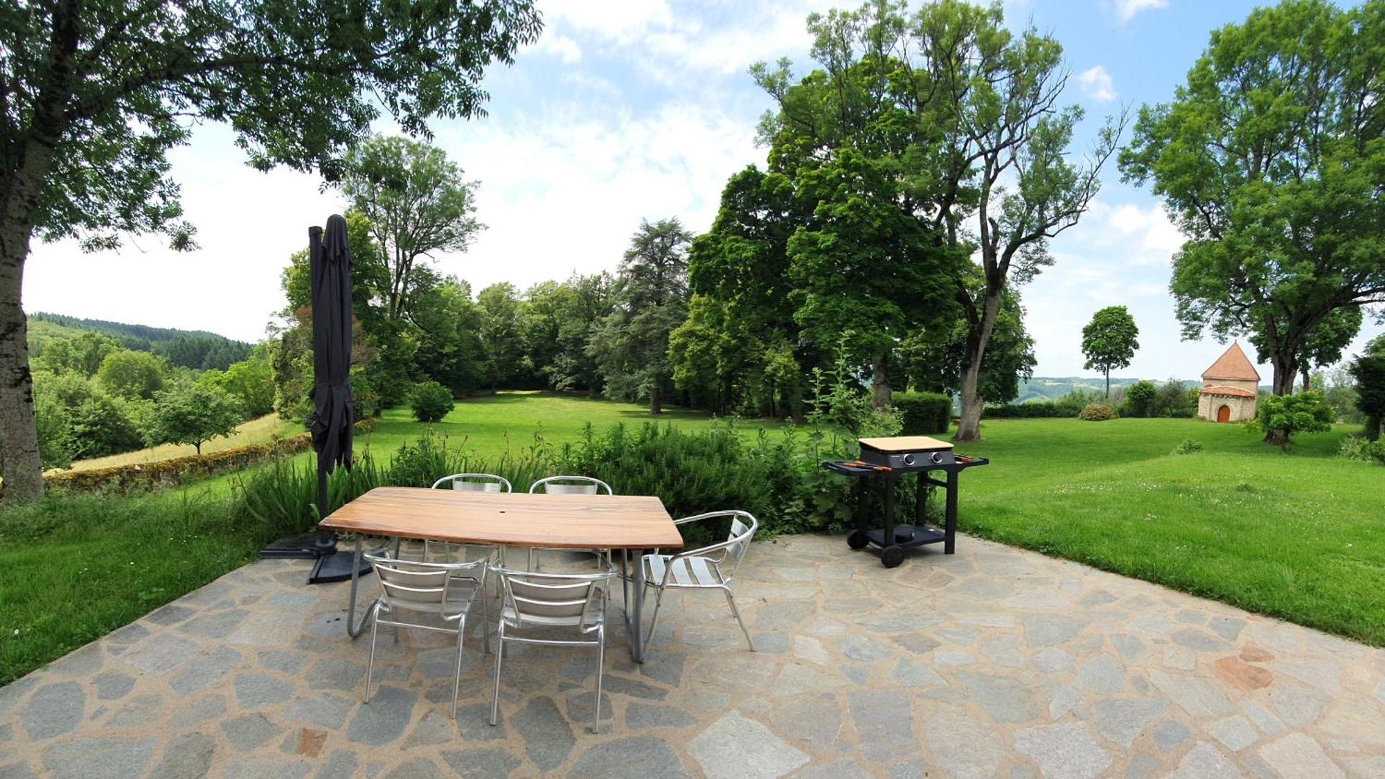 Domaine De Montvianeix Bed & Breakfast Saint-Victor-Montvianeix Exterior foto